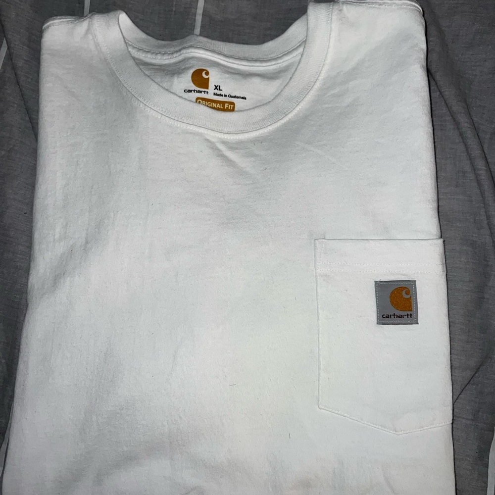 Mens Carhartt original fit tee size XL. Great shape and extremely good quality!